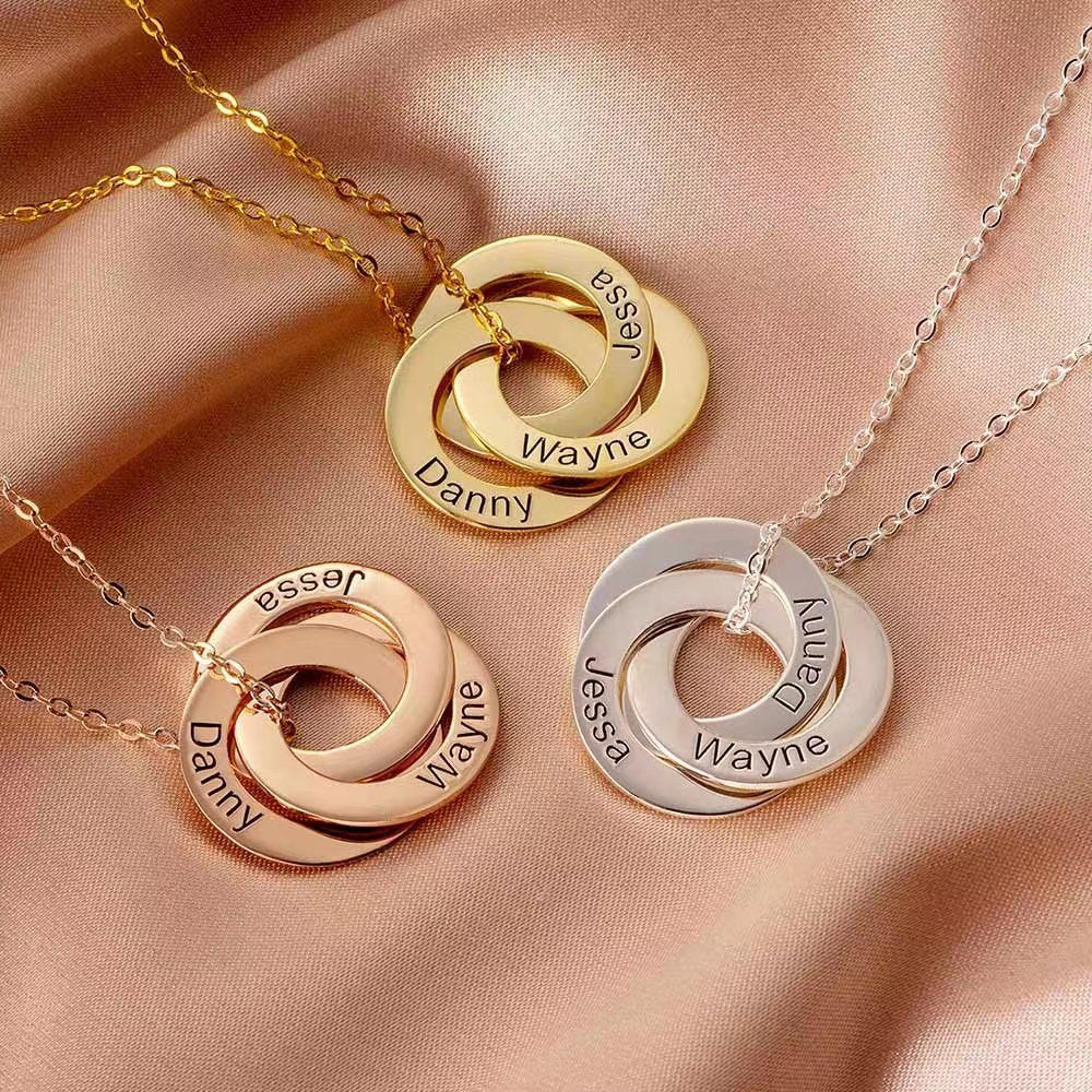 Colar Feminino Espiral de Nomes Personalizado Banhado