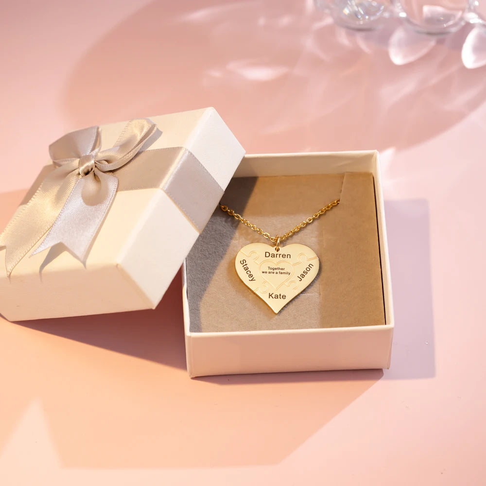 Colar Feminino Coração de Mãe Personalizado Banhado