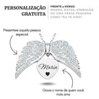 Colar_Asas_de_Anjo_prateado_com_coracao_personalizado_gravado_com_nome_e_asas_cravejadas_personalizacao_gratuita