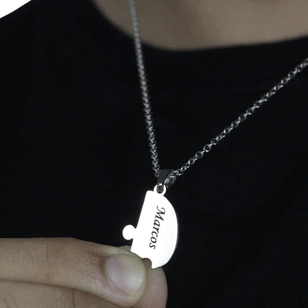 pingente de colar quebra-cabeça prateado personalizado com nome gravado