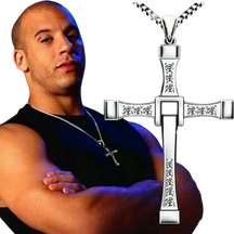 Crucifixo-vin-diesel-1