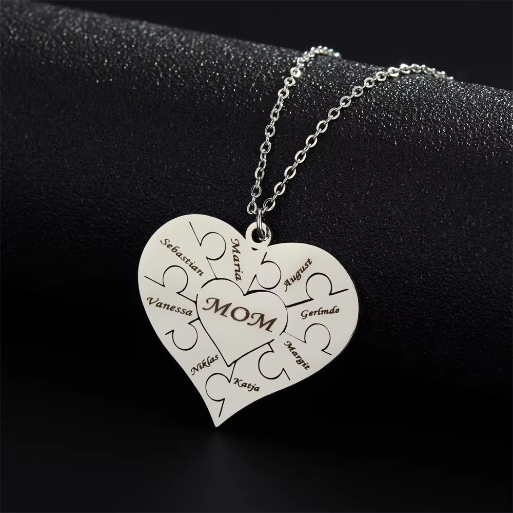 Colar Feminino Coração de Mãe Personalizado Banhado